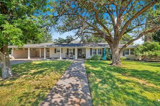 2204 Bedford Dr, Midland, TX 79701