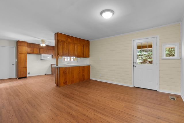 1006 Crown Point Road E, Signal Mountain, TN 37377