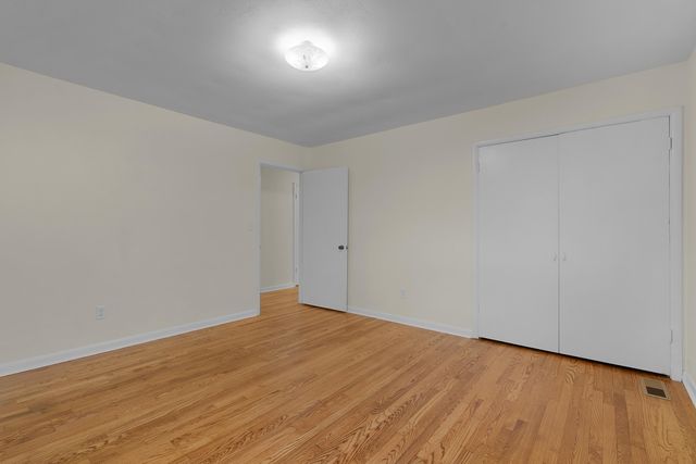 1006 Crown Point Road E, Signal Mountain, TN 37377
