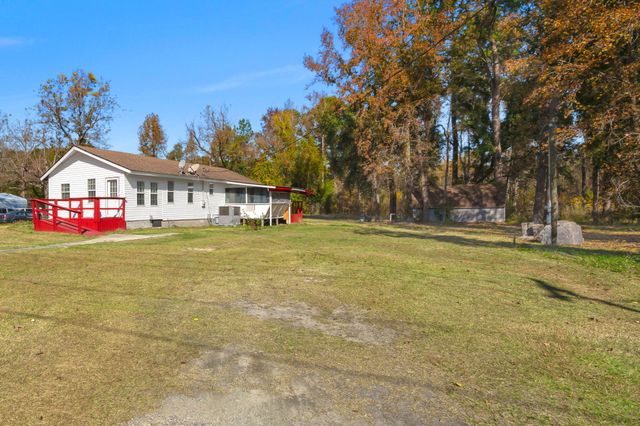11341 Cottageville Highway, Cottageville, SC 29435