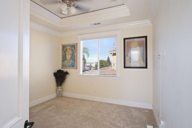 3205 Hillglen Ave, Modesto, CA 95355