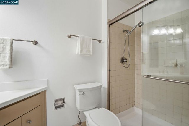 450 Cola Ballena G, Alameda, CA 94501