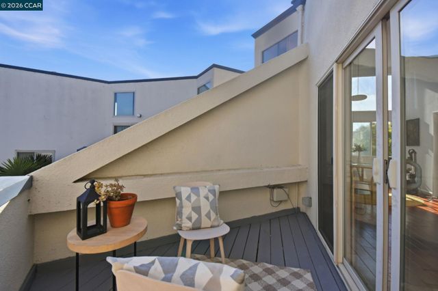 450 Cola Ballena G, Alameda, CA 94501