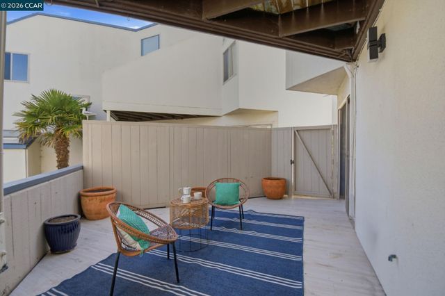 450 Cola Ballena G, Alameda, CA 94501