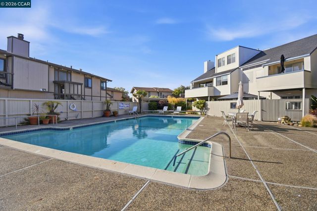 450 Cola Ballena G, Alameda, CA 94501