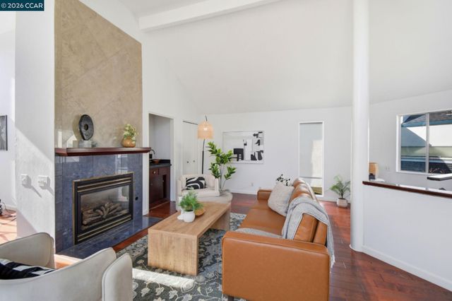 450 Cola Ballena G, Alameda, CA 94501