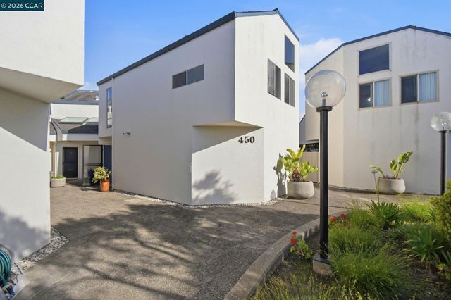 450 Cola Ballena G, Alameda, CA 94501