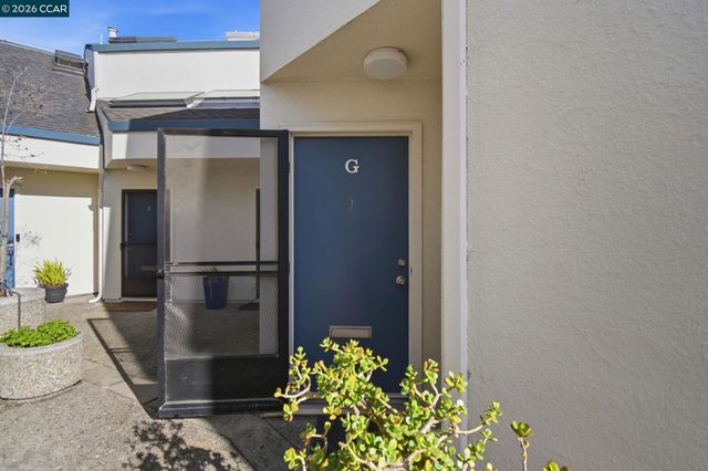 450 Cola Ballena G, Alameda, CA 94501
