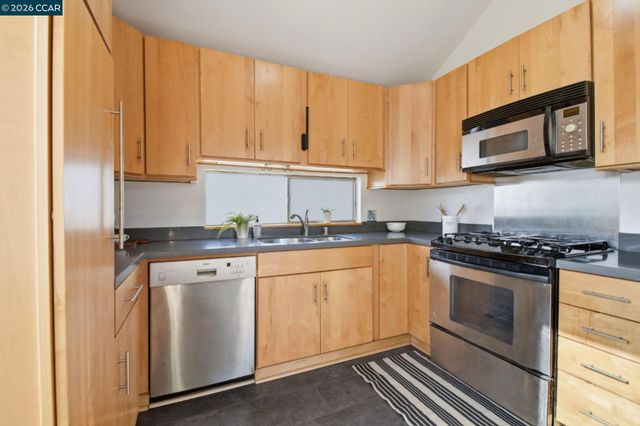 450 Cola Ballena G, Alameda, CA 94501