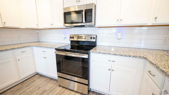 503 Hunts Landing Drive, Kathleen, GA 31047