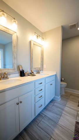 503 Hunts Landing Drive, Kathleen, GA 31047