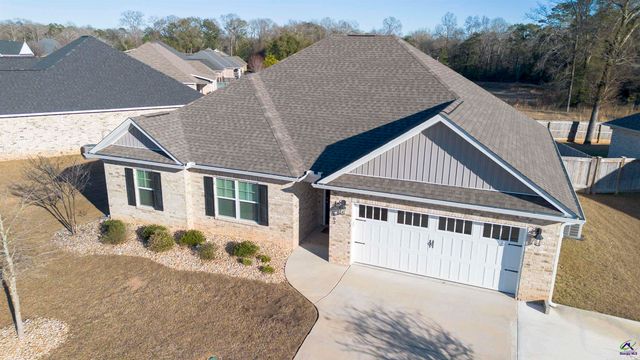 503 Hunts Landing Drive, Kathleen, GA 31047