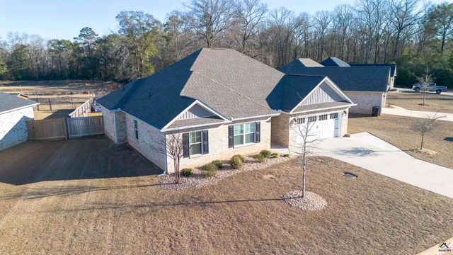 503 Hunts Landing Drive, Kathleen, GA 31047