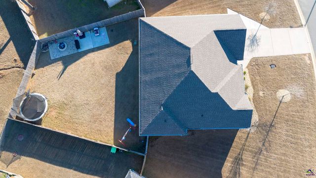 503 Hunts Landing Drive, Kathleen, GA 31047