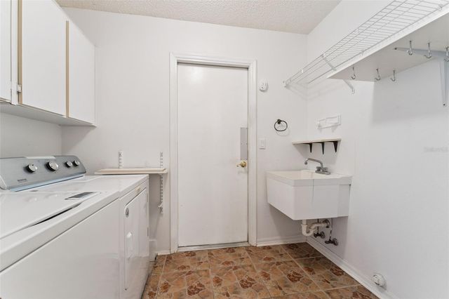 27217 RACQUET CIRCLE, Leesburg, FL 34748