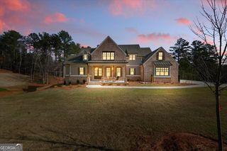 104 Piedmont Circle, Forsyth, GA 31029