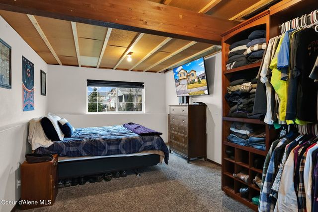 2118 N Teanaway DR, Post Falls, ID 83854