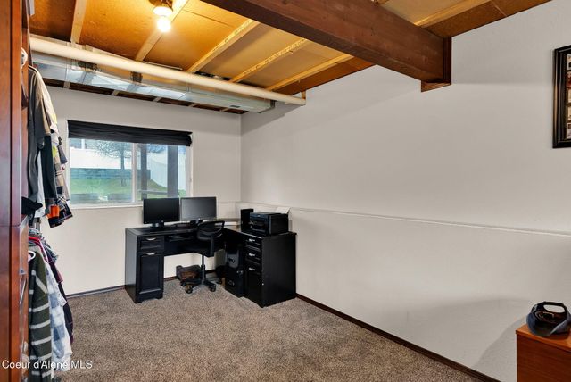 2118 N Teanaway DR, Post Falls, ID 83854