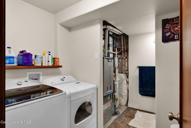 2118 N Teanaway DR, Post Falls, ID 83854