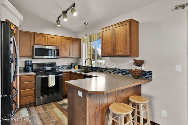 2118 N Teanaway DR, Post Falls, ID 83854