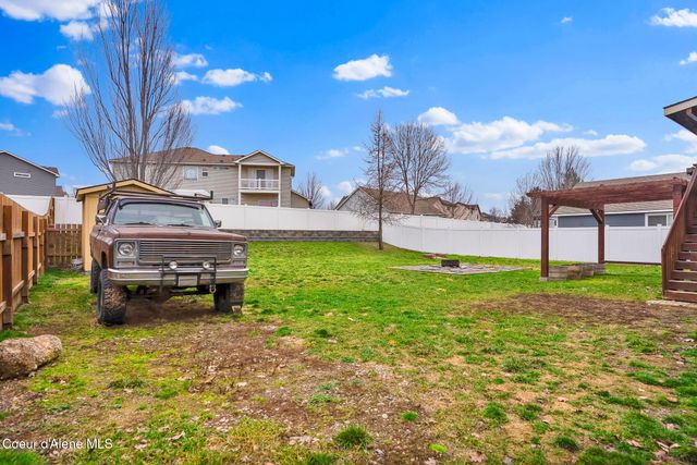 2118 N Teanaway DR, Post Falls, ID 83854