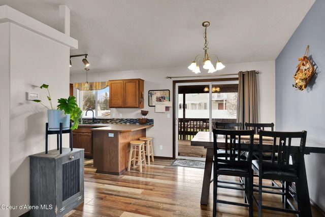 2118 N Teanaway DR, Post Falls, ID 83854