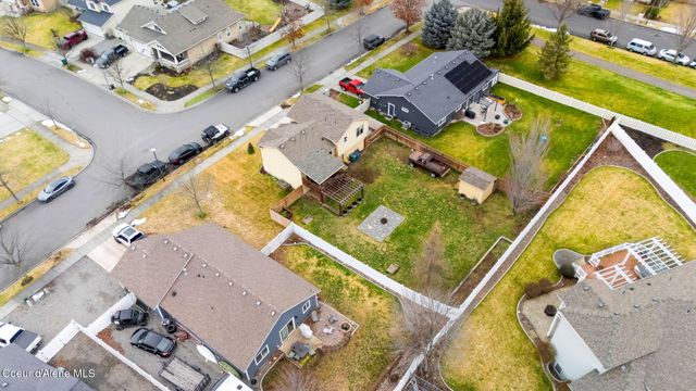 2118 N Teanaway DR, Post Falls, ID 83854