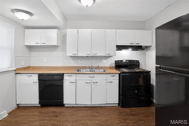 10828 Glen Garry Road, St Louis, MO 63137