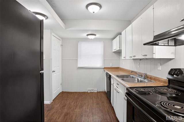 10828 Glen Garry Road, St Louis, MO 63137