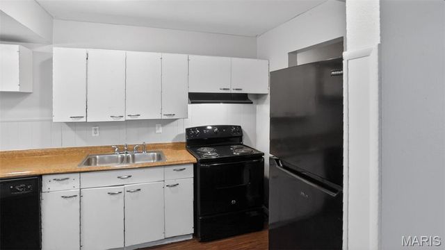 10828 Glen Garry Road, St Louis, MO 63137