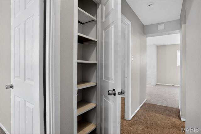 10828 Glen Garry Road, St Louis, MO 63137