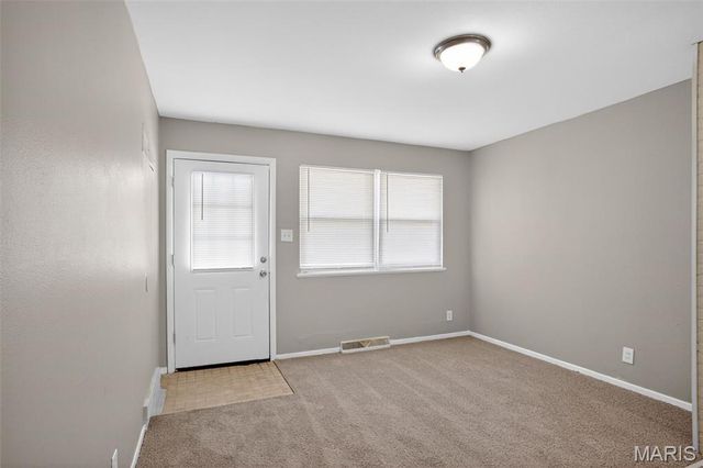 10828 Glen Garry Road, St Louis, MO 63137