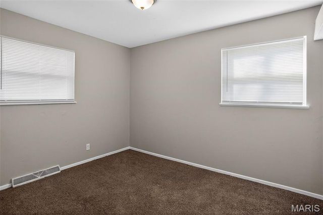 10828 Glen Garry Road, St Louis, MO 63137