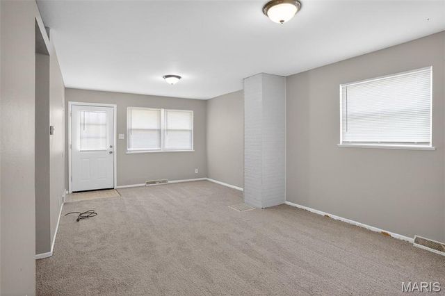 10828 Glen Garry Road, St Louis, MO 63137