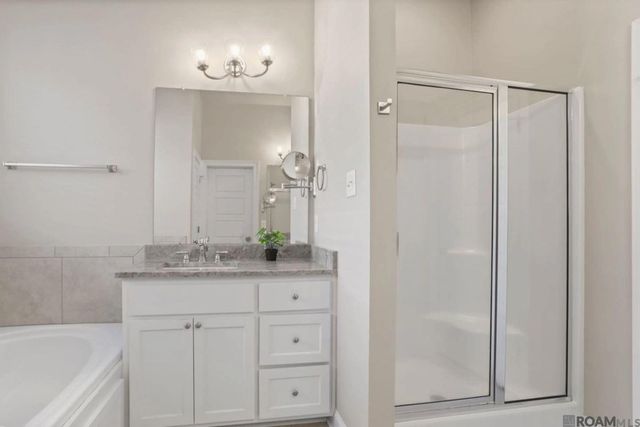 8123 Stonelake Circle East Ave, Baton Rouge, LA 70820