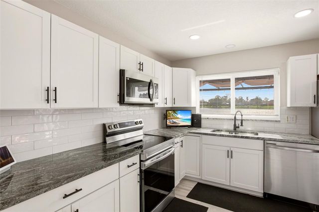 5600 LINGLE STREET, North Port, FL 34287