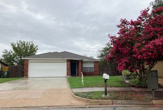 5210 Highbank Drive, Arlington, TX 76018