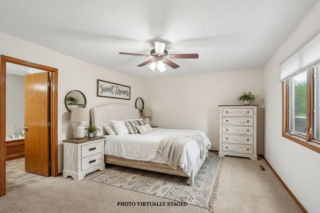 5131 Walnut Ridge Drive, Des Moines, IA 50317