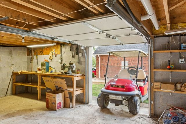 277 Chipaway Dr, Gallatin, TN 37066