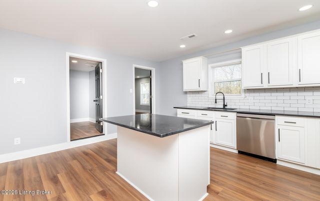 9303 3rd Street Rd, Louisville, KY 40272