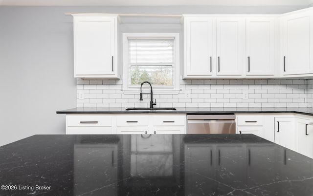 9303 3rd Street Rd, Louisville, KY 40272