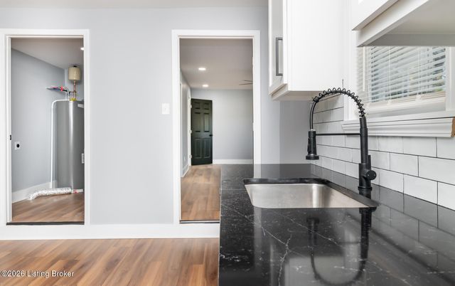 9303 3rd Street Rd, Louisville, KY 40272