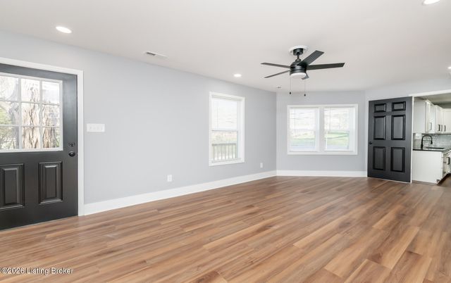 9303 3rd Street Rd, Louisville, KY 40272