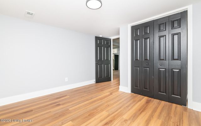 9303 3rd Street Rd, Louisville, KY 40272