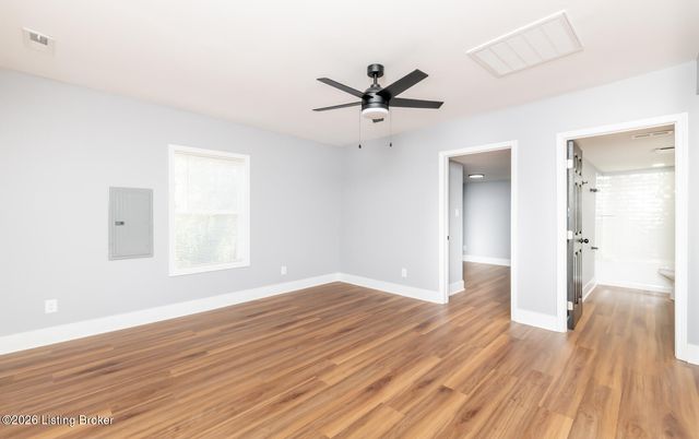 9303 3rd Street Rd, Louisville, KY 40272