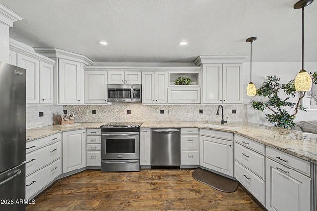 6712 W MCRAE Way, Glendale, AZ 85308