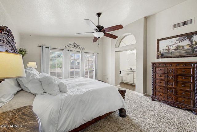 6712 W MCRAE Way, Glendale, AZ 85308