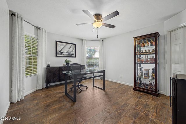 6712 W MCRAE Way, Glendale, AZ 85308