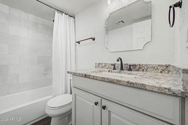 6712 W MCRAE Way, Glendale, AZ 85308