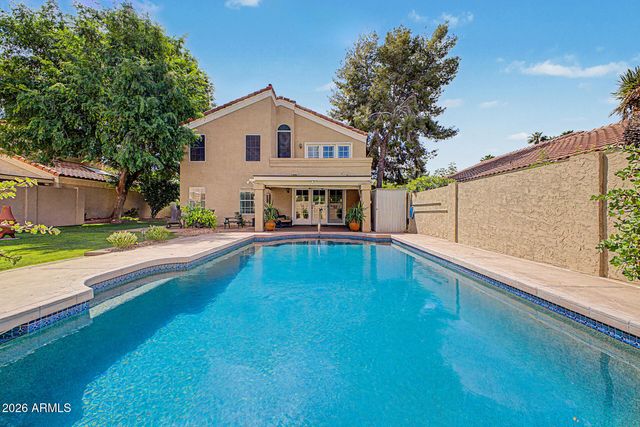 6712 W MCRAE Way, Glendale, AZ 85308